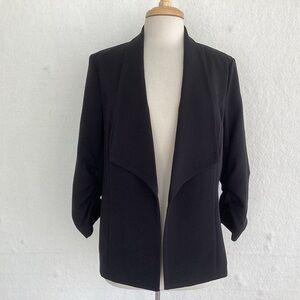 Premise Studio open front black stretch hip length blazer with ruched sleeves 12